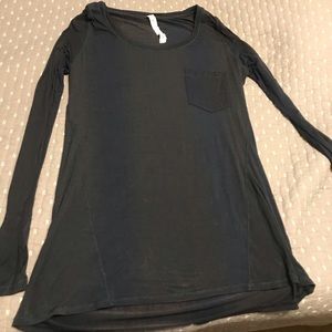 Lululemon long sleeve size 10